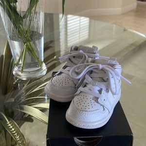 Used Nike Air Jordan 1 Mid